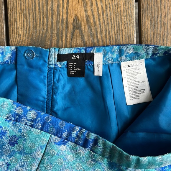 Beautiful textured H&M Mini Skirt - Sz 8 - Picture 6 of 12